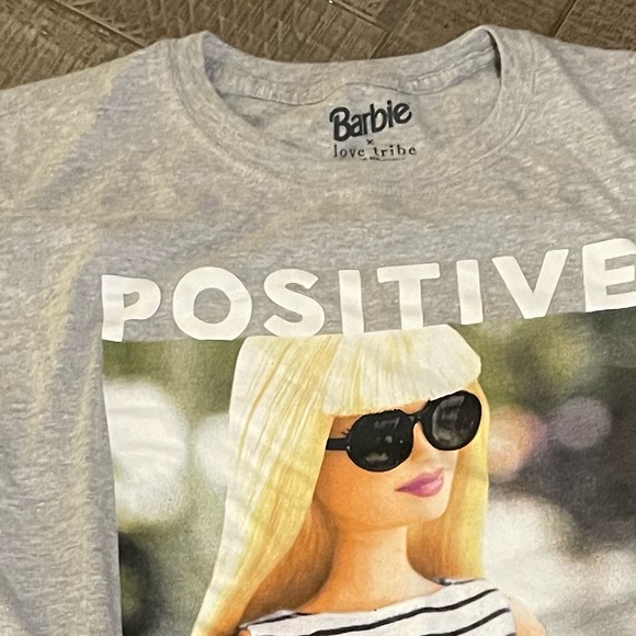 Barbie t shirt - Picture 5 of 6